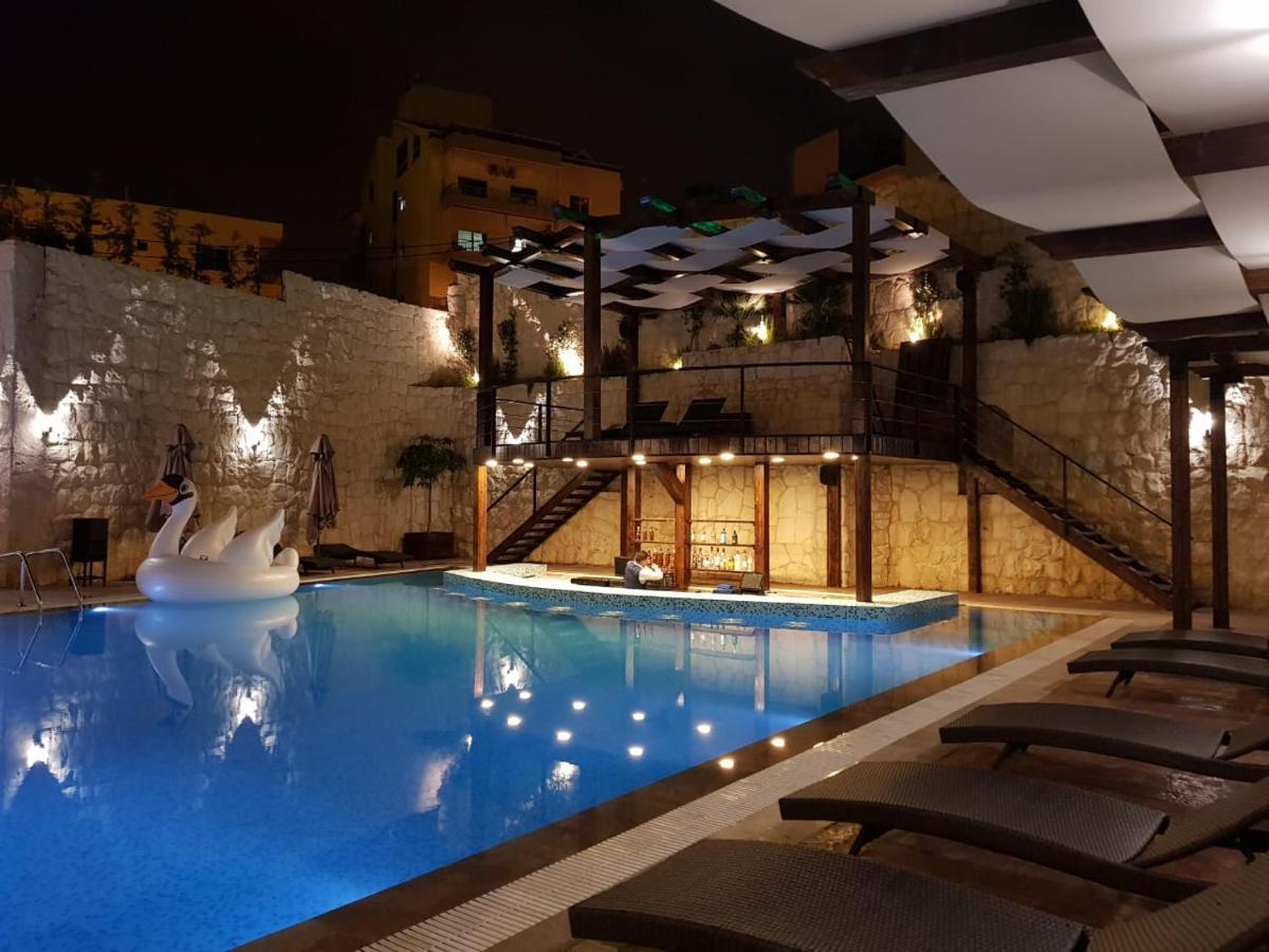 Ibiza Hotel จูนิเย ภายนอก รูปภาพ