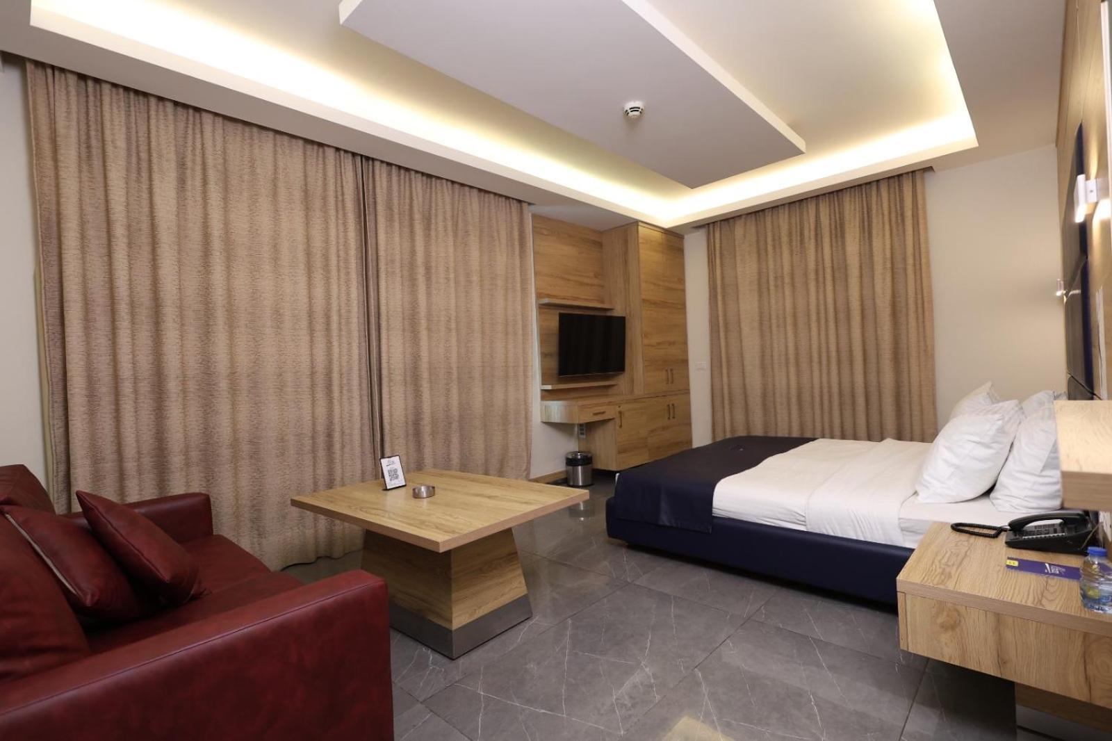 Ibiza Hotel จูนิเย ภายนอก รูปภาพ