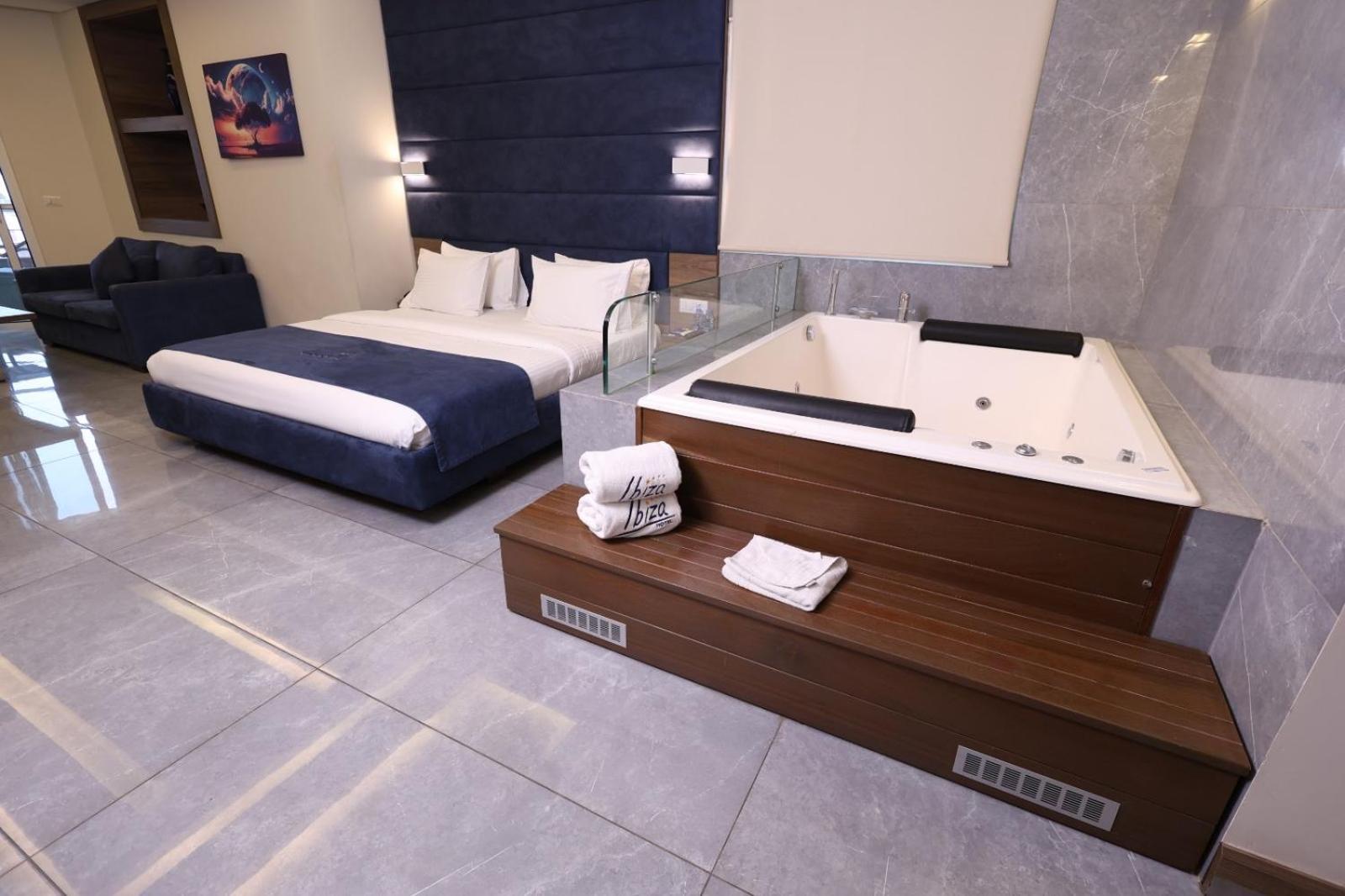 Ibiza Hotel จูนิเย ภายนอก รูปภาพ