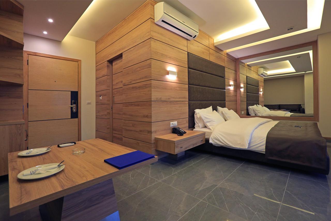 Ibiza Hotel จูนิเย ภายนอก รูปภาพ