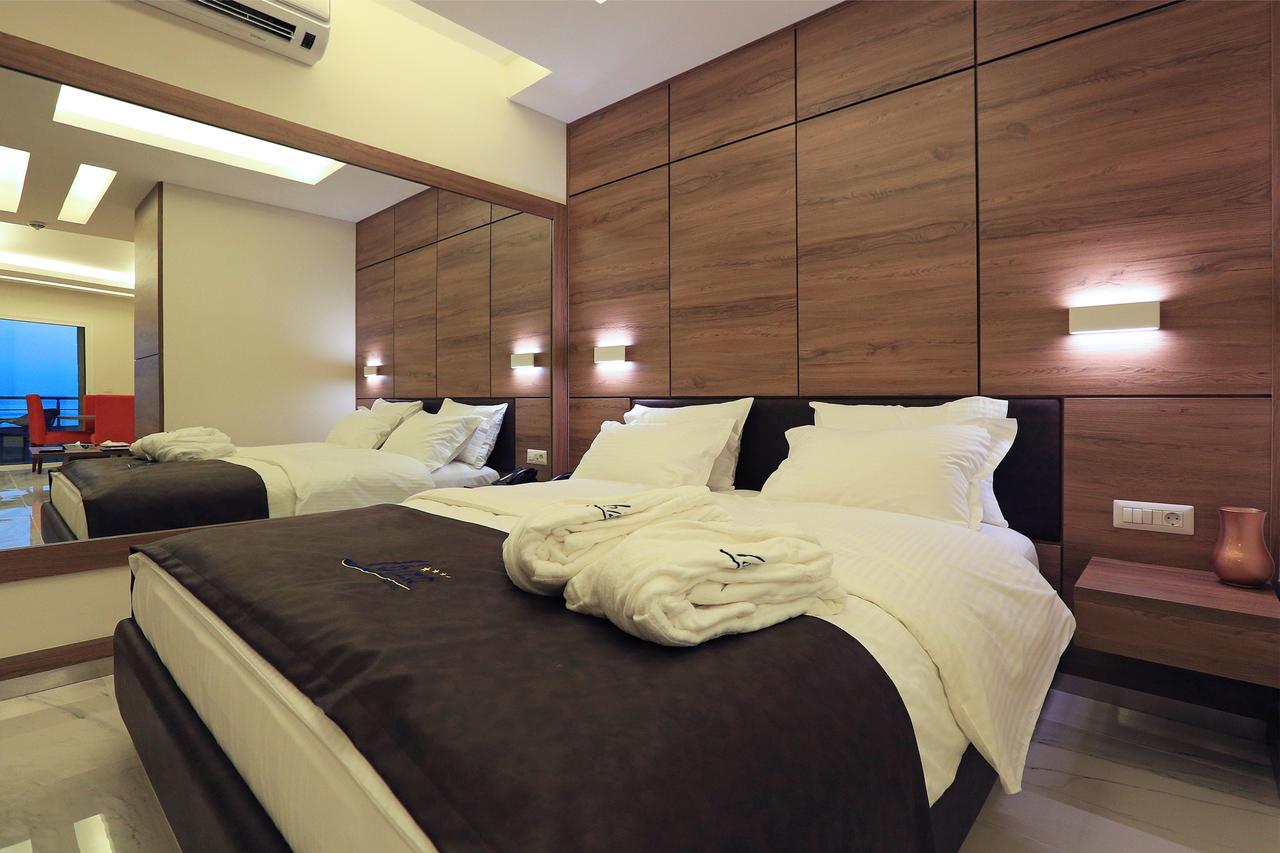 Ibiza Hotel จูนิเย ภายนอก รูปภาพ